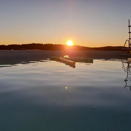 Maison Entière 230 M2 * Blars